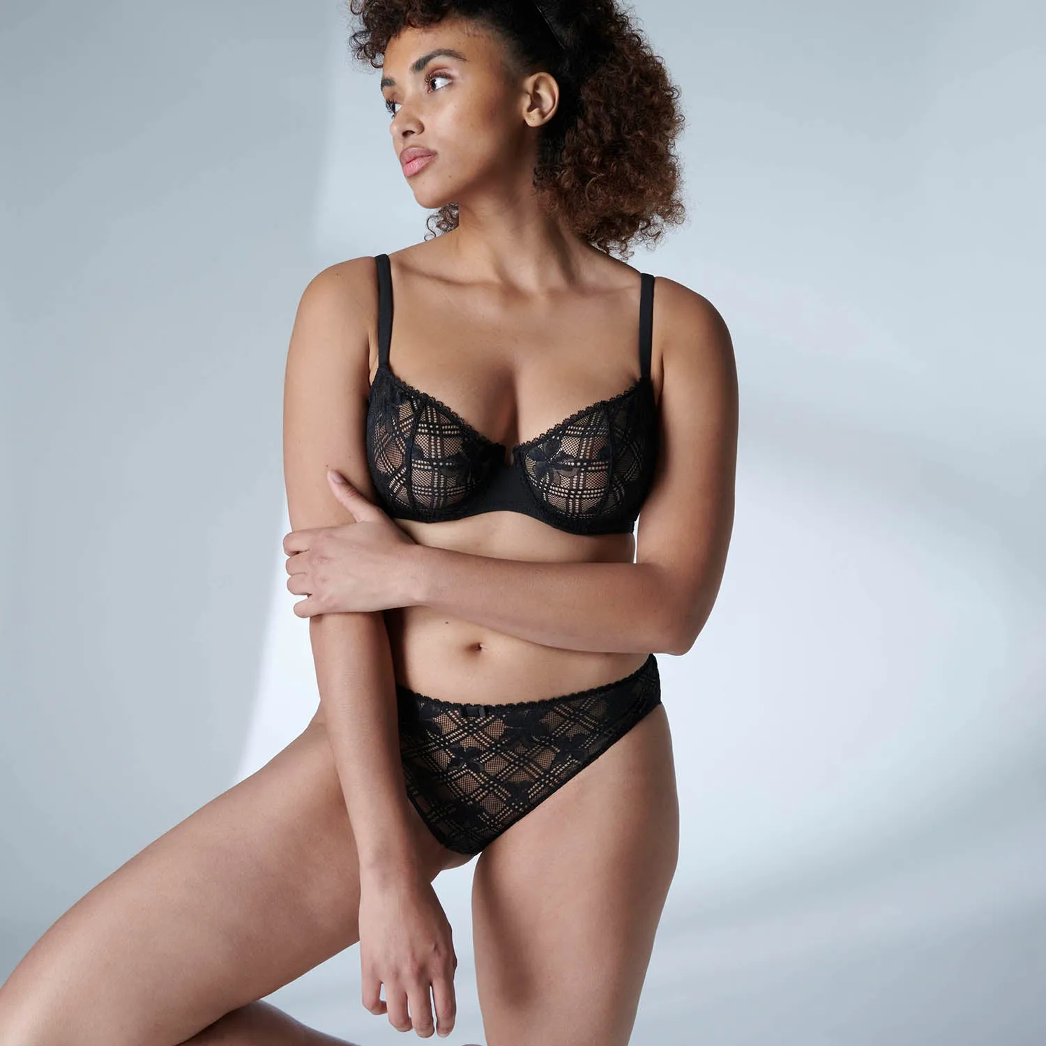 Simone Perele Victoire Tanga | BLACK